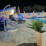 Rodini 3*