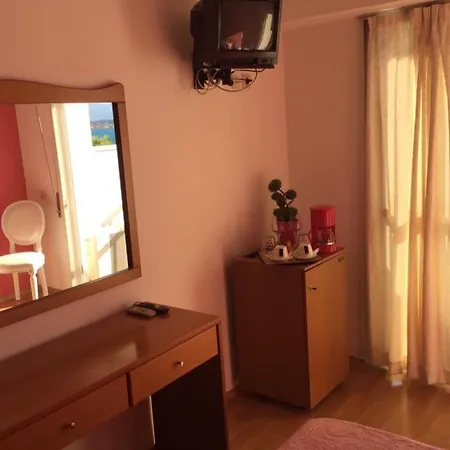 Rodini Отель 3*