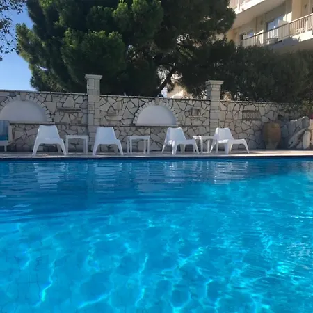 Hotel Rodini 3*